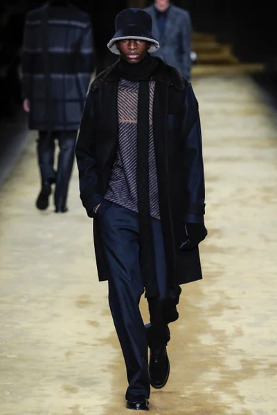 Look 42
